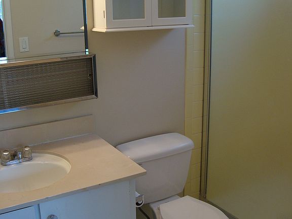 Master Bath w/shower
