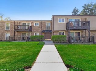239 W Cornell Ave APT 203, Palatine, IL 60067