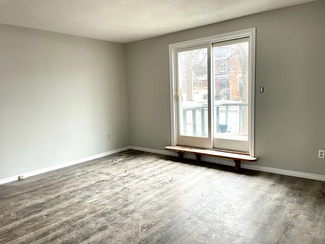 70 Penetang St #1 — Photo 15