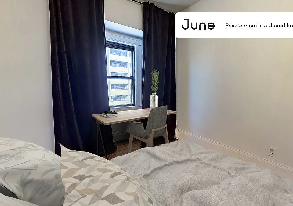 132 Chiswick Rd #2B