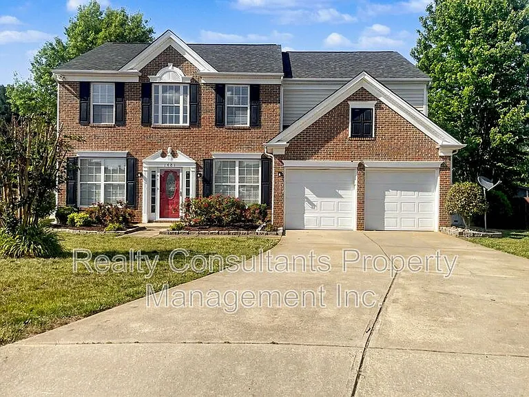 1481 Cantwell Ct — Photo 2