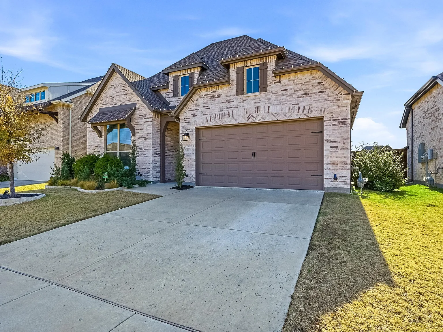 3008 Armstrong Ave — Photo 3
