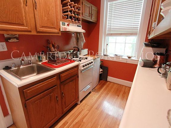 5th image of 393 Broadway #35