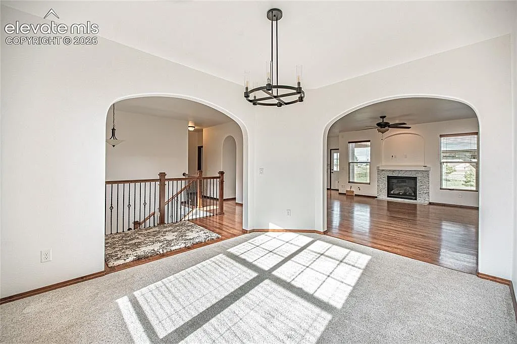 5 bed, 3542 sqft, $4,500 — Photo 3