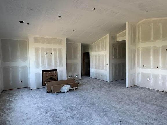 3rd image of 3471 Kady Ave NE