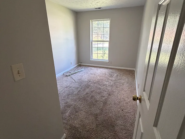 3732 Chamberlain Ct — Photo 4
