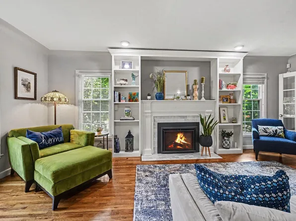1820 Montreal Ave, Saint Paul, MN 55116