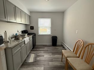 824 Bayway Ave APT 4B, Elizabeth, NJ 07202