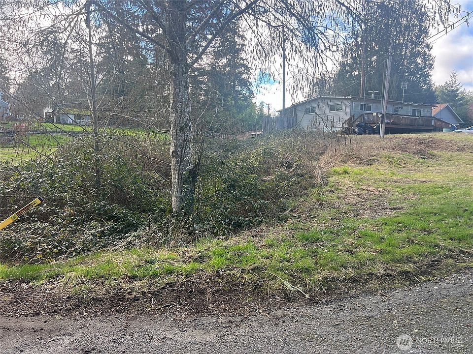 2nd image of 5830 SW Northview Drive