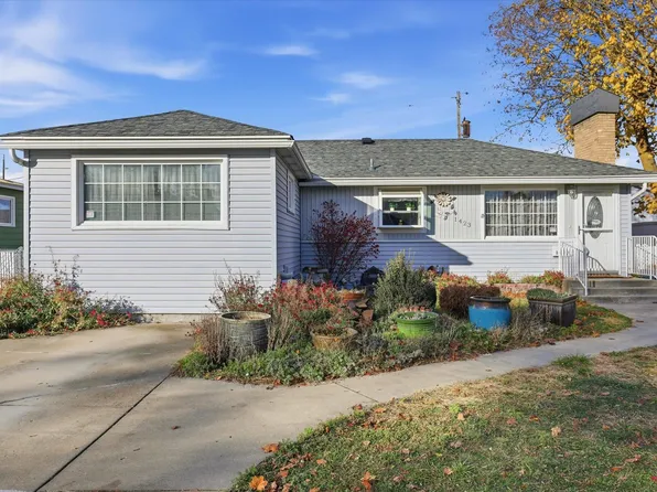 1423 E Lacrosse Ave, Spokane, WA 99207