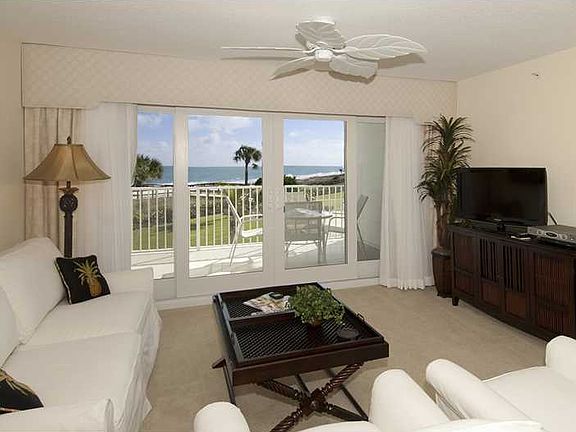 4th image of 2700 Ocean Dr N #202