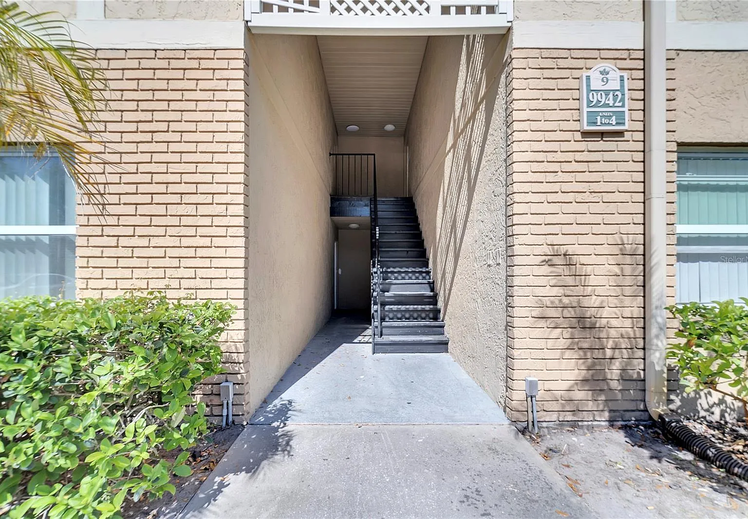9942 Turf Way — Photo 3