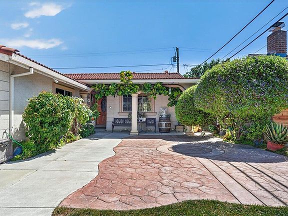 5th image of 990 Sinbad Ave