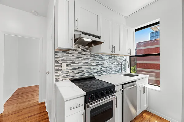 Rented by REAL New York | media 5