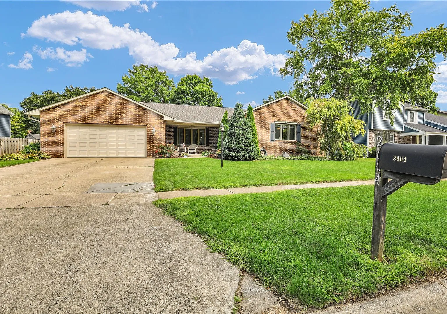 Ranch home in SW Champaign - Available November 2026 — Photo 1