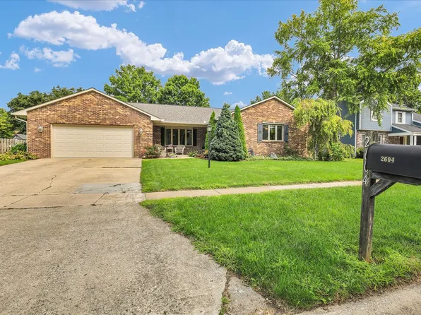 2604 Cherry Creek Rd, Champaign, IL 61822