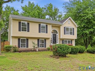 8830 Jenny Ln, Fredericksburg, VA 22407