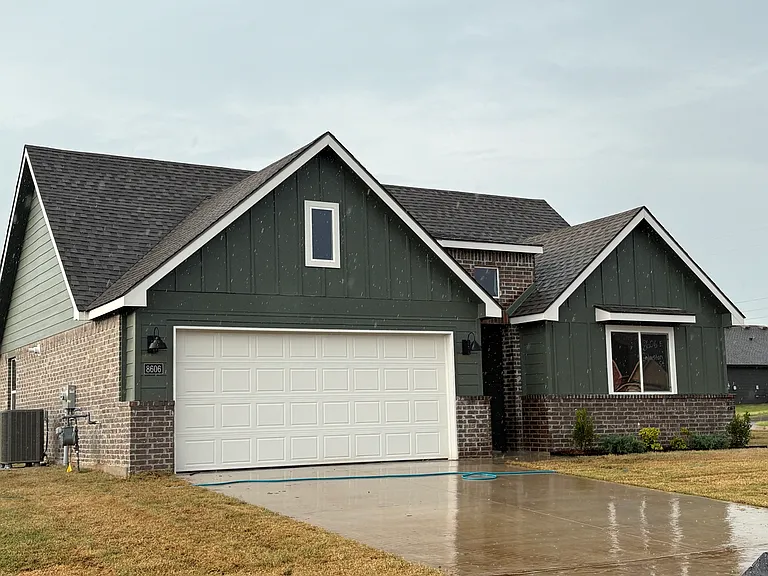 8606 E Galveston St — Photo 1