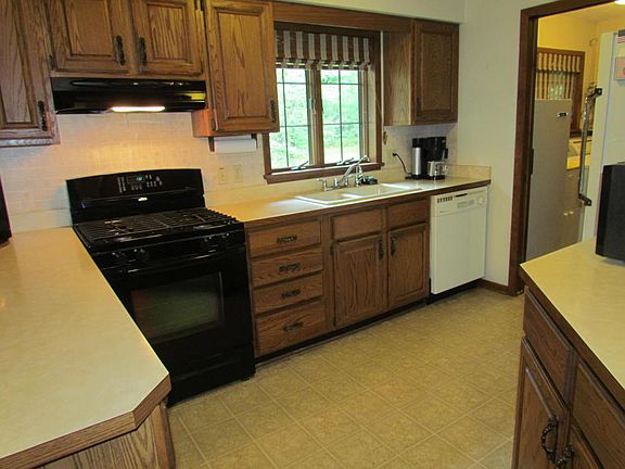 5th image of 5651 Vacationland Dr