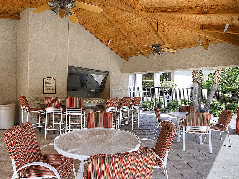 San Palacio Luxury Apartment Community — Photo 20