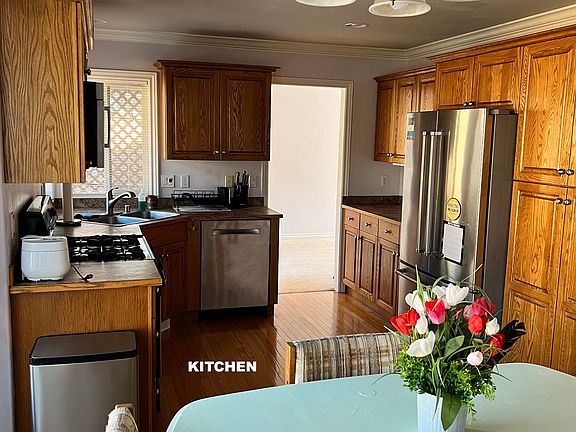 3rd image of 3613 Lemon Grove Dr #1