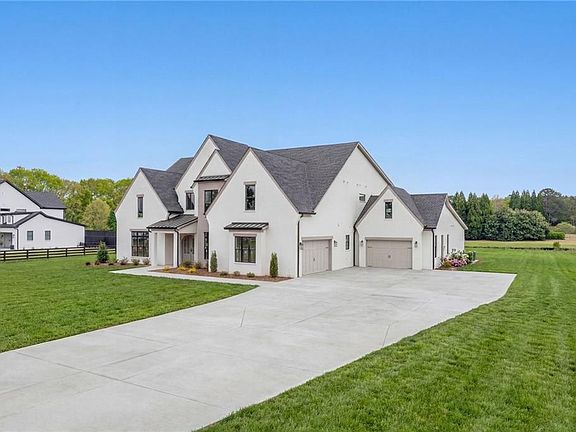 4th image of 3215 Indian Shoals Rd