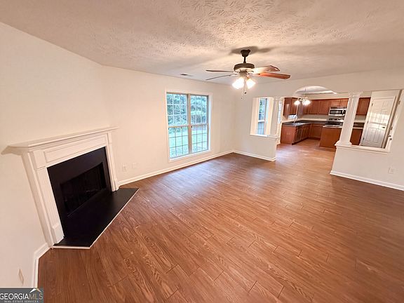 3rd image of 5747 Union Pointe Dr
