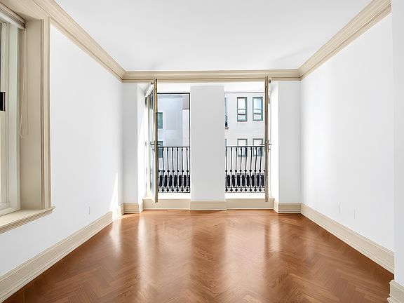 3rd image of 1 Central Park S #1806