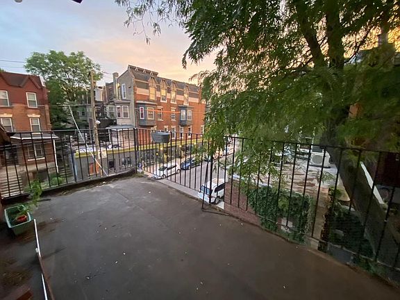 3rd image of 238 Buckingham Pl #3