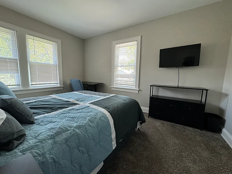 1307 Oakwood Ave — Photo 5
