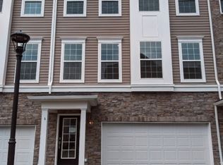 6 McCluskey Pl, Morris Plains, NJ 07950