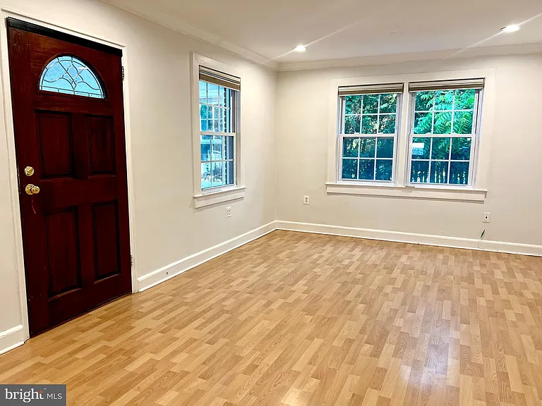 7208 Tyler Ave — Photo 4