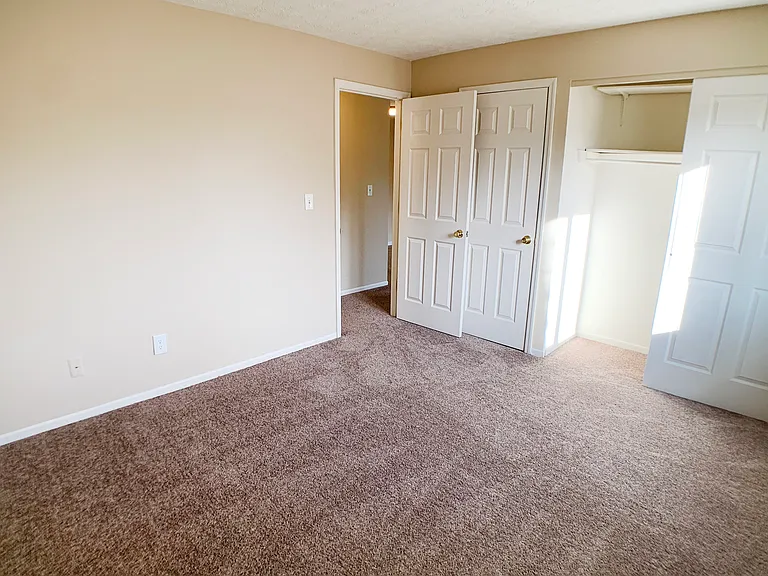 Oakwood Apartments — Photo 52