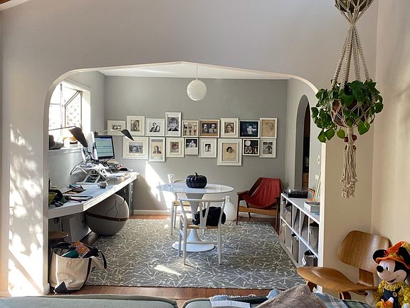 Office/Breakfast Area