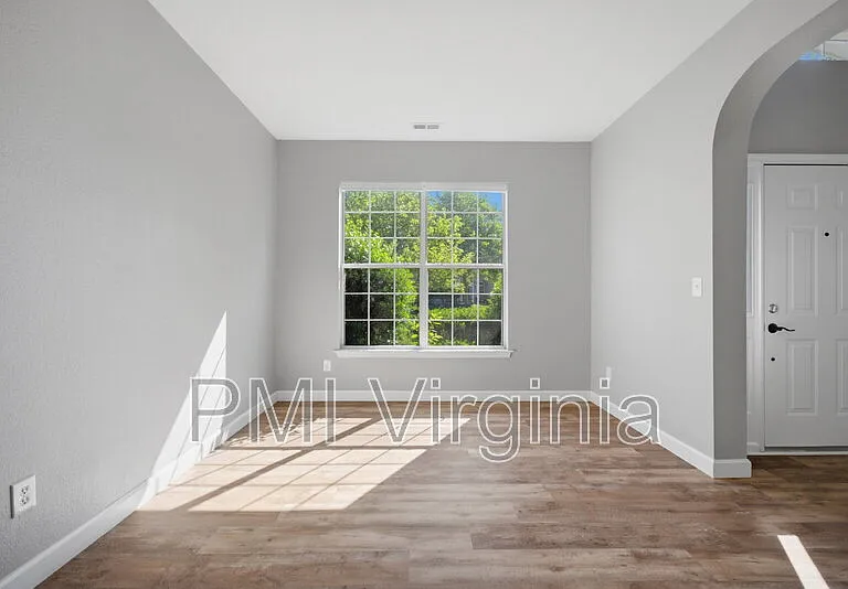 3016 Beaden Dr — Photo 6