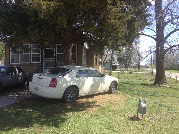 3rd image of 141 N 38th St