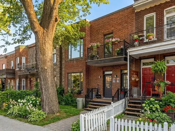 2208 Rue Addington #2210, Montreal, QC H4A 3G5