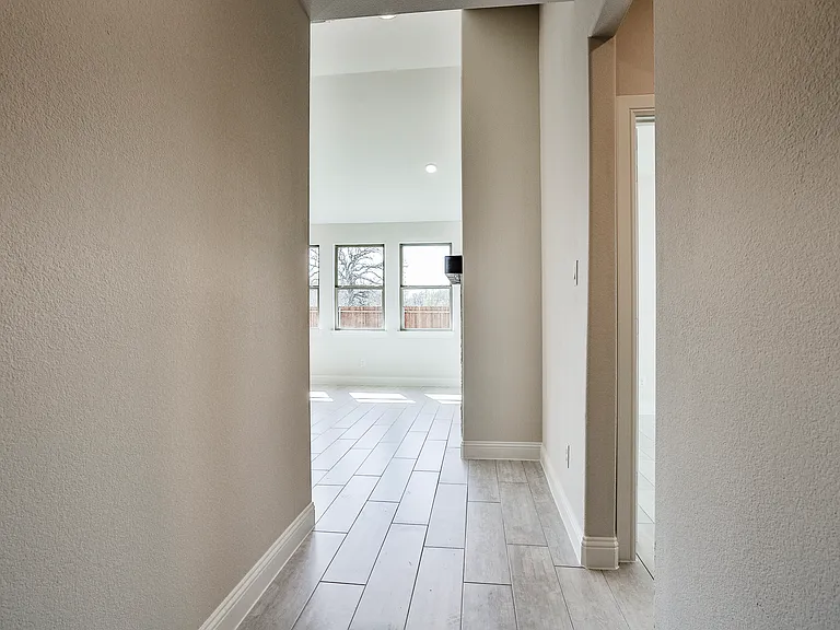 101 Gardenia Dr — Photo 22
