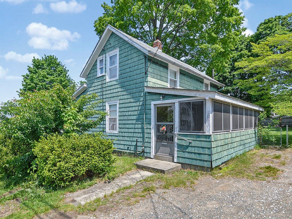 26 Friend St, Waltham, MA 02453 MLS 73115357 Zillow