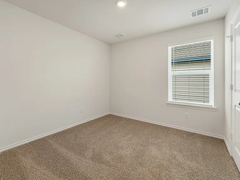 3221 Anna St — Photo 2