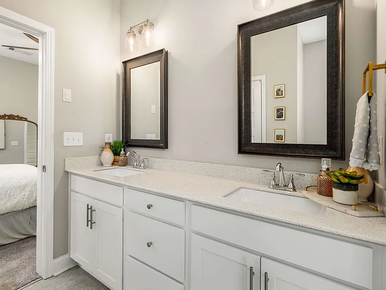 900 Vintage Green Ln #104 — Photo 16