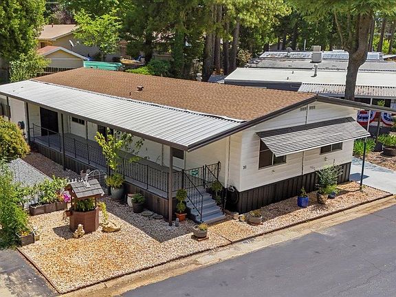 3rd image of 31 Candy Ln