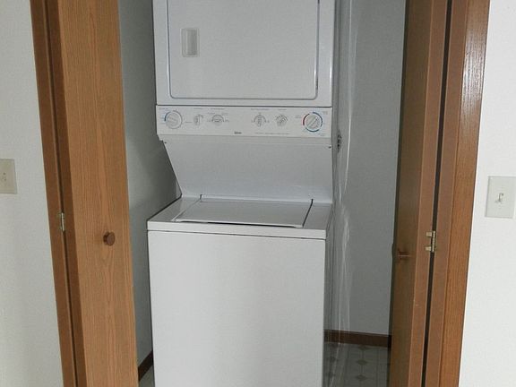 3rd image of 4525 Hartzell Ln APT 3