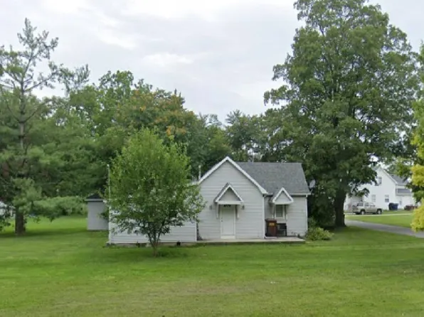 108 E Hobart St, Ashley, IN 46705