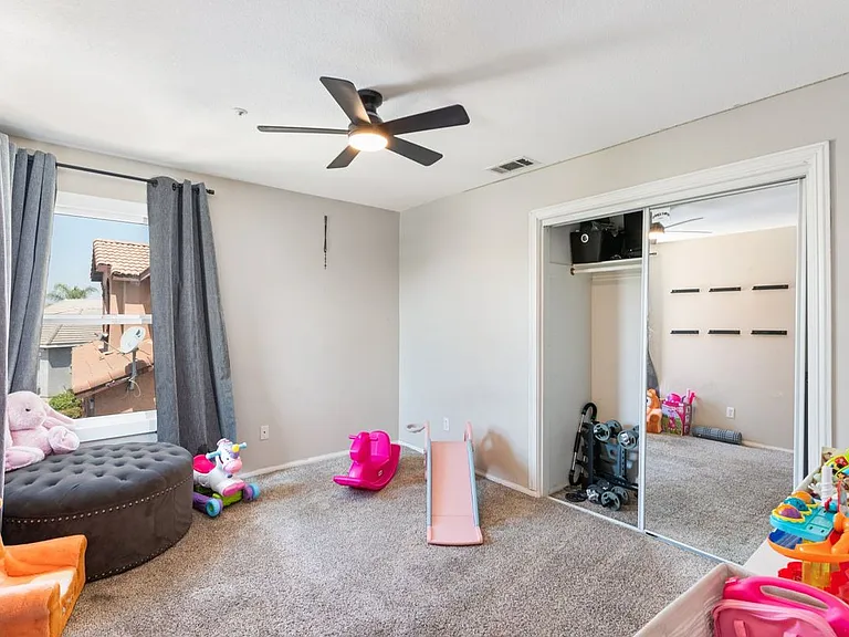 15736 Home Ct — Photo 23