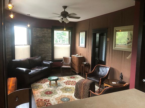 4th image of 7404 N Greenview Ave #2S