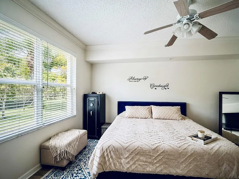 26 Royal Palm Way #201 — Photo 19