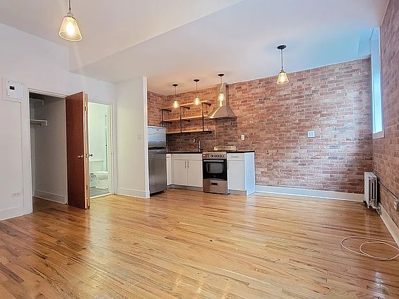 4th image of 2020 Dorchester Rd #A
