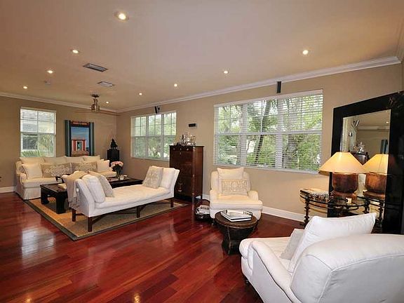 2nd image of 497 Menendez Ave