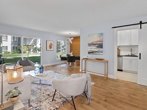 3rd image of 802 N Delaware St APT 210